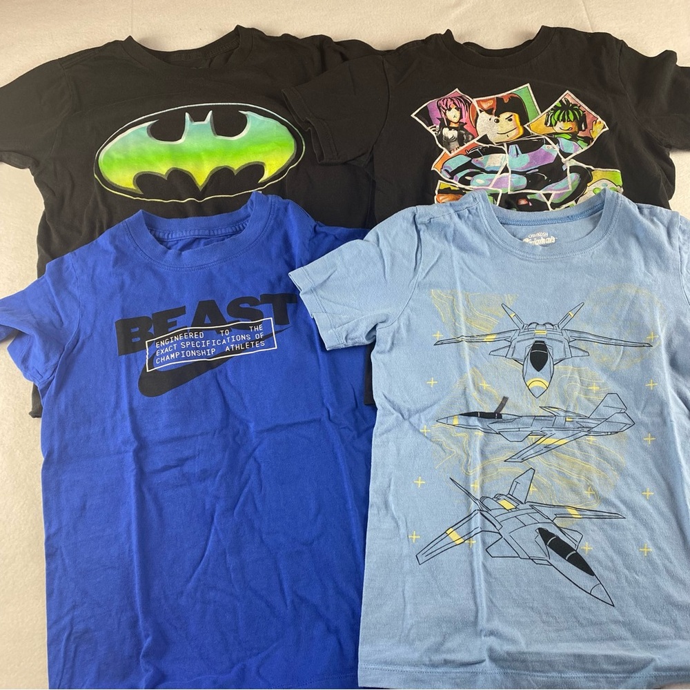 Nike Blue Graphic TShirts Boys Sz Batman Roblox (lot of 4) S/M Black Short Sleev - Picture 3 of 10